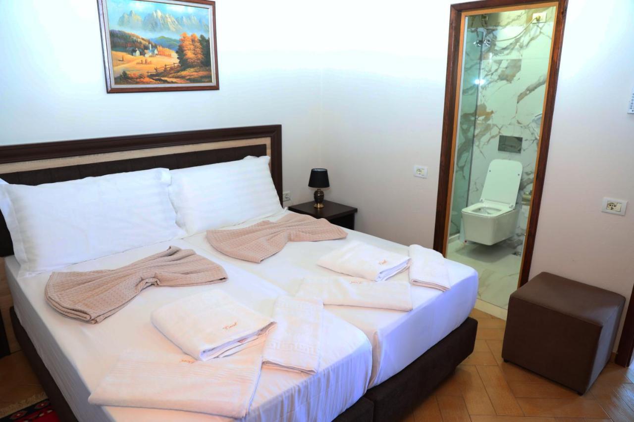 --Hotel Deal-- Rooms With Castle View Kruje Bagian luar foto