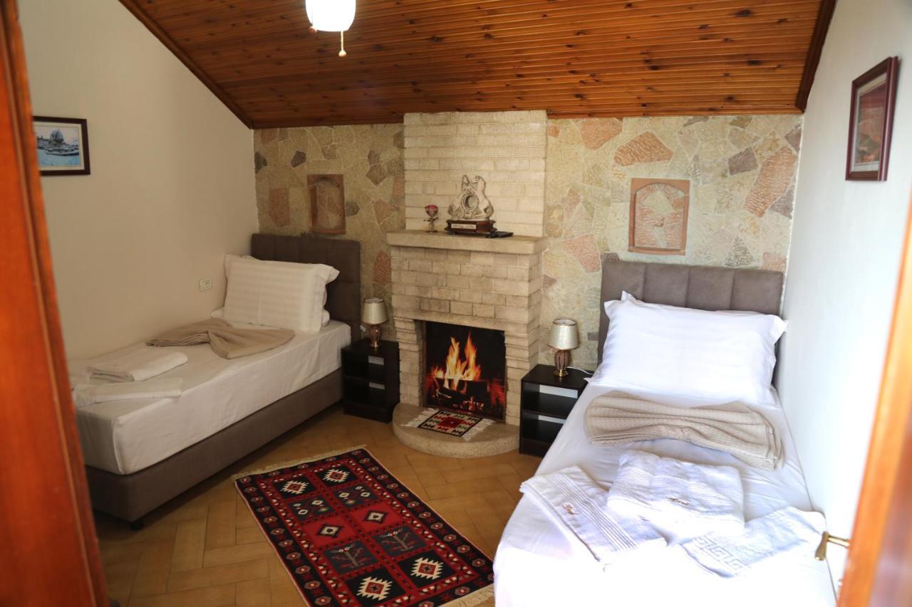 --Hotel Deal-- Rooms With Castle View Kruje Bagian luar foto