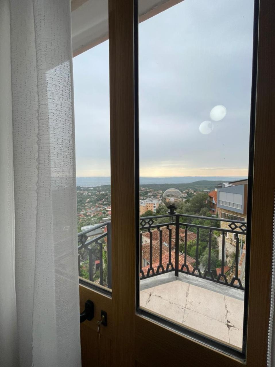 --Hotel Deal-- Rooms With Castle View Kruje Bagian luar foto