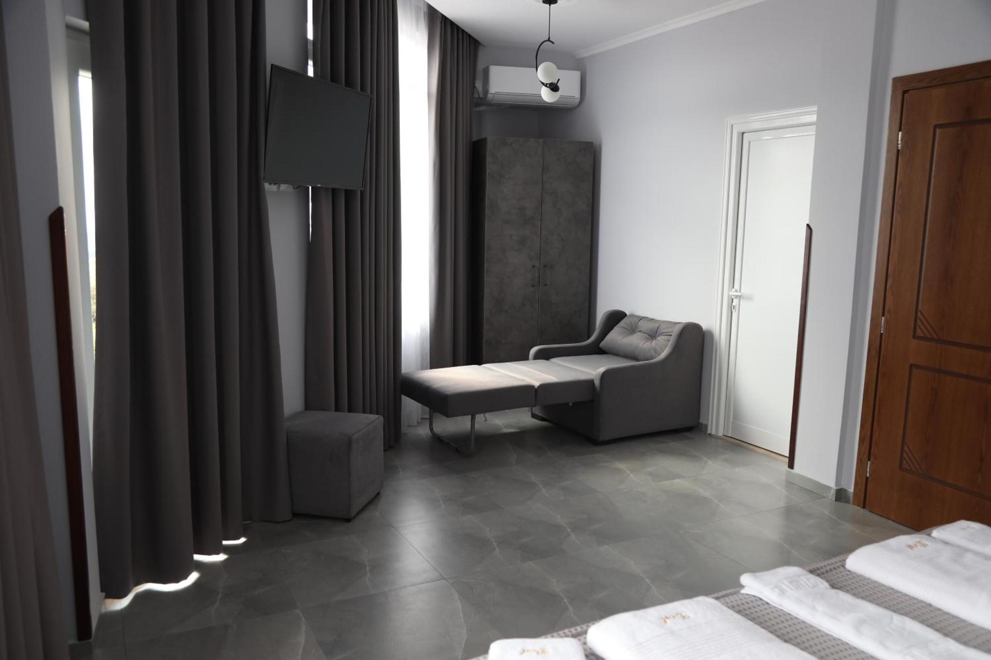 --Hotel Deal-- Rooms With Castle View Kruje Bagian luar foto