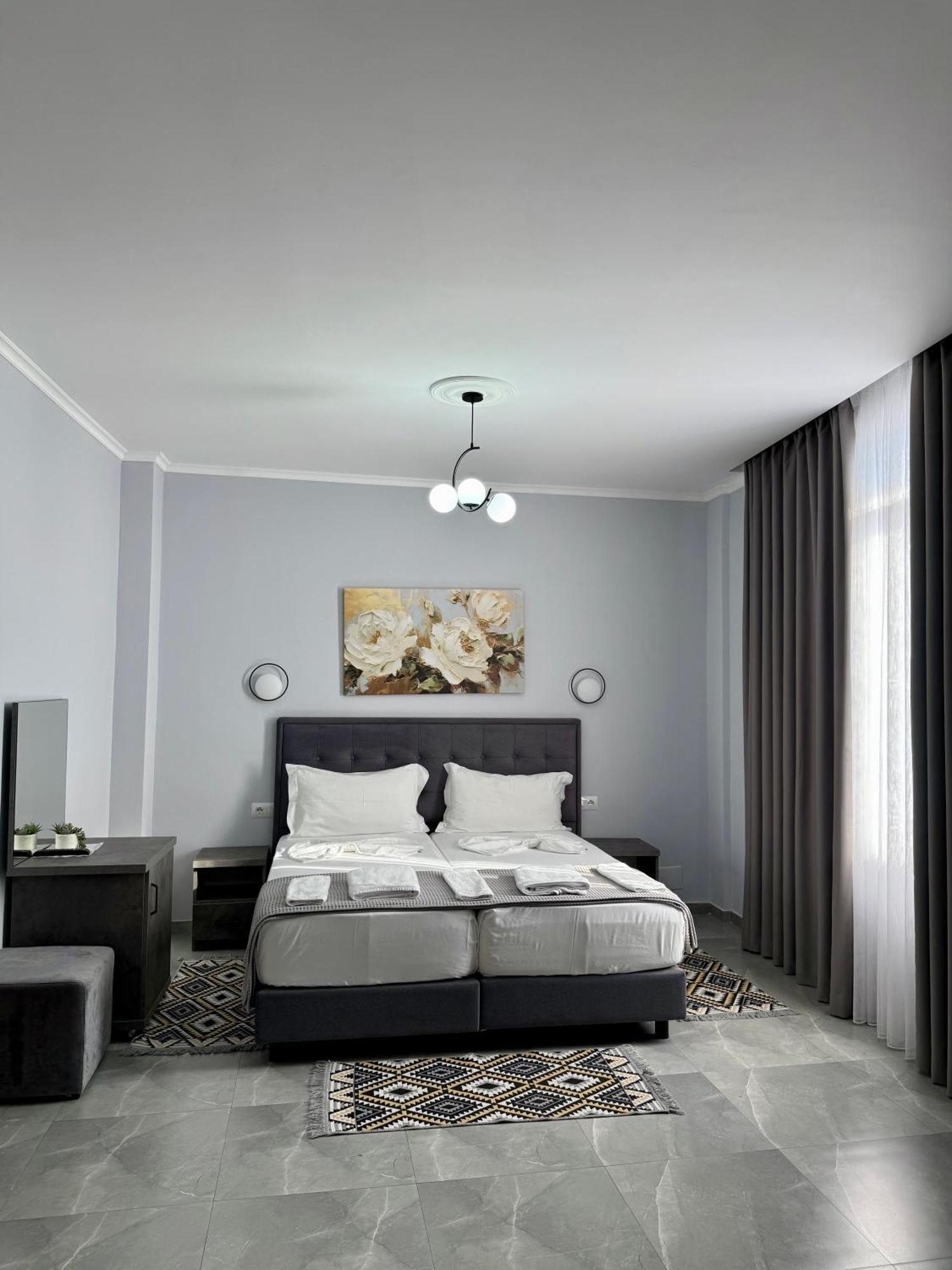 --Hotel Deal-- Rooms With Castle View Kruje Bagian luar foto