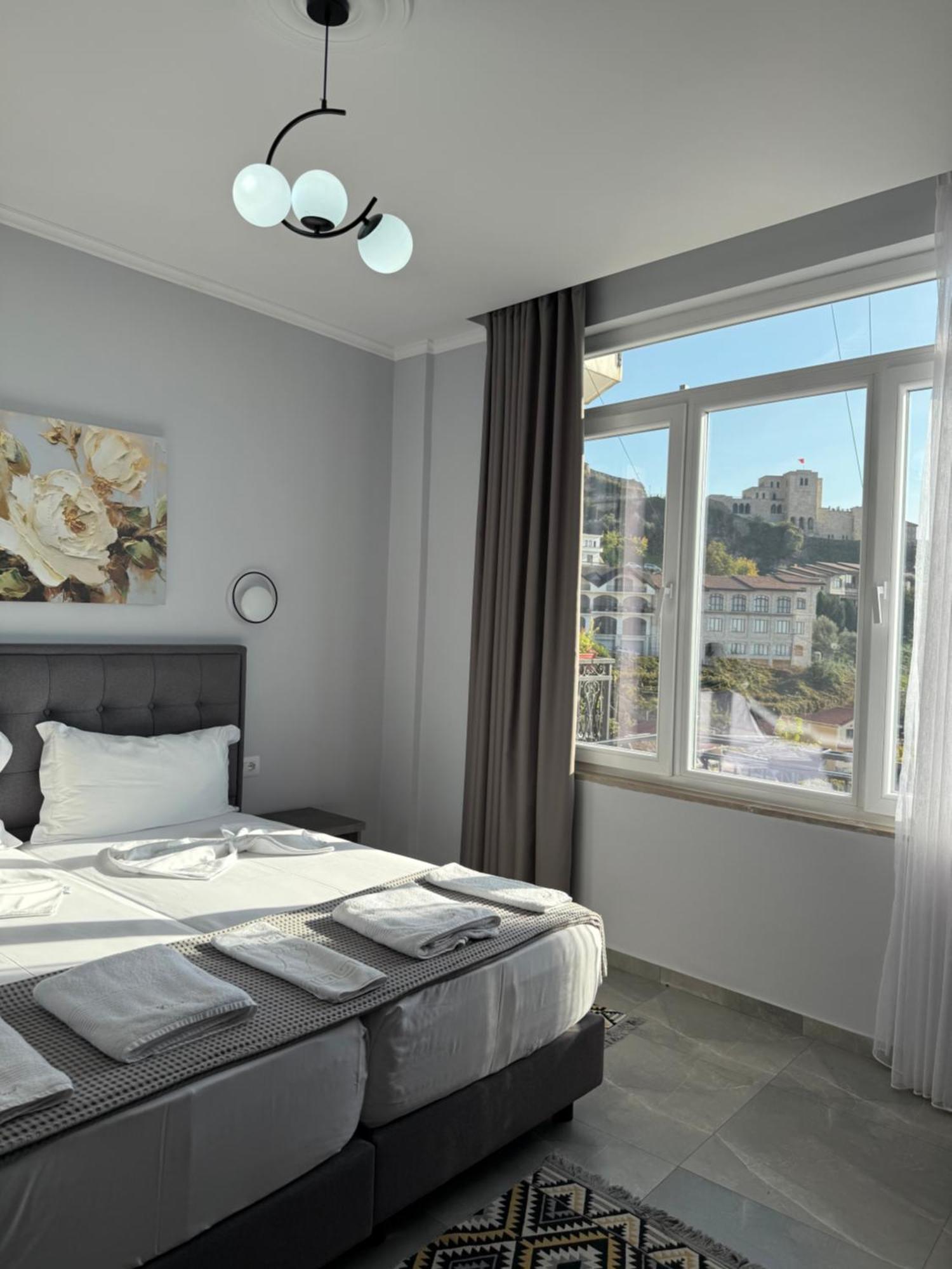 --Hotel Deal-- Rooms With Castle View Kruje Bagian luar foto