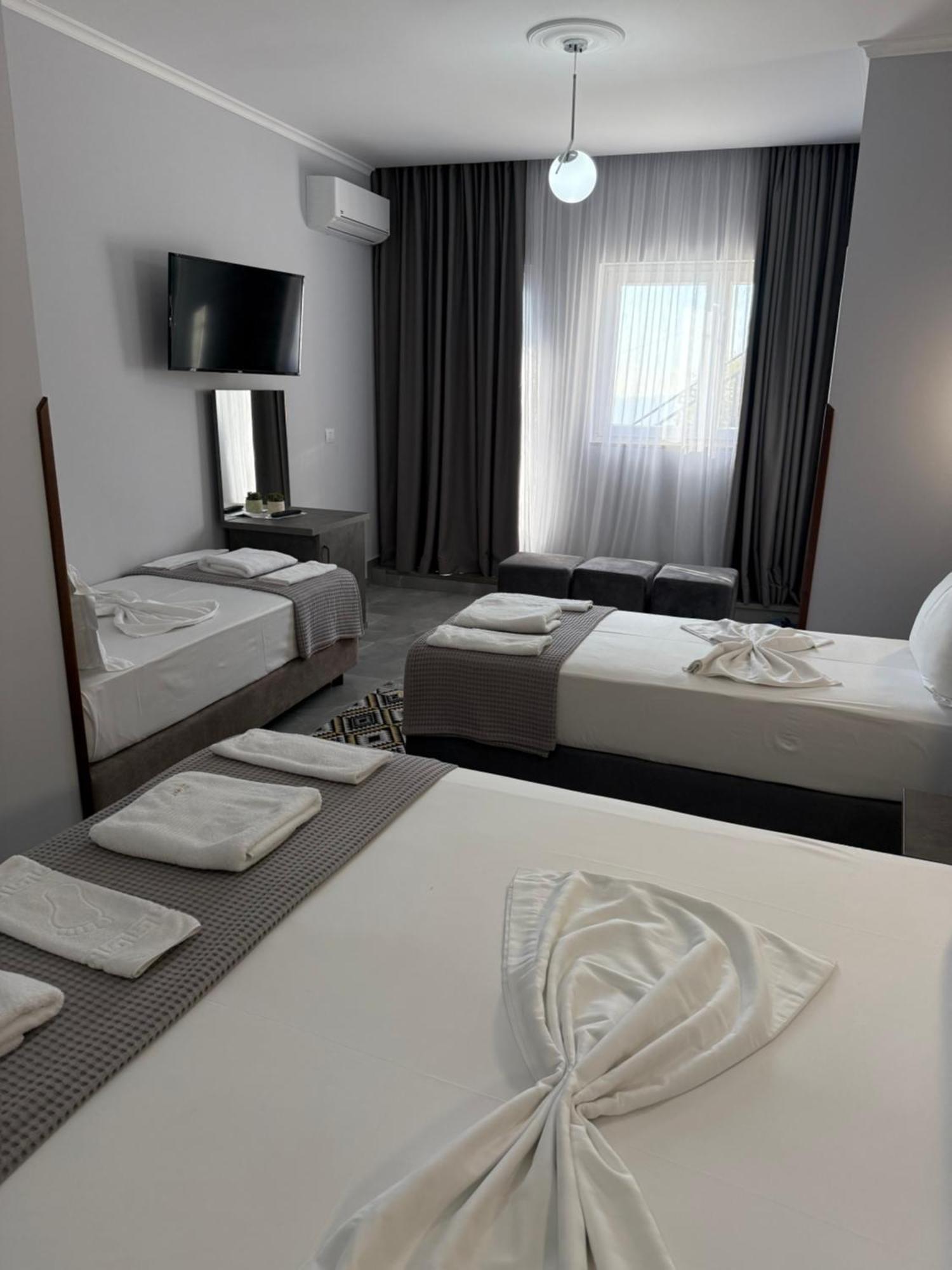 --Hotel Deal-- Rooms With Castle View Kruje Bagian luar foto